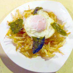 Chanquetes fritos con huevo y pimientos