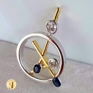 Colgante de zafiro y diamante en Estepona
