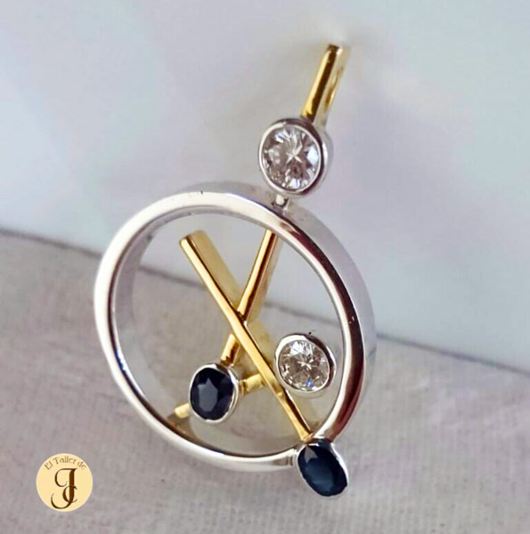 Colgante de zafiro y diamante en Estepona