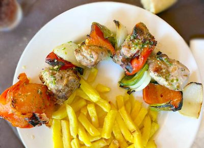 Brocheta de Carne con patatas