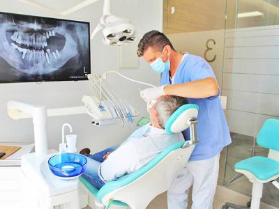 Implantes Dentales Dentista Estepona