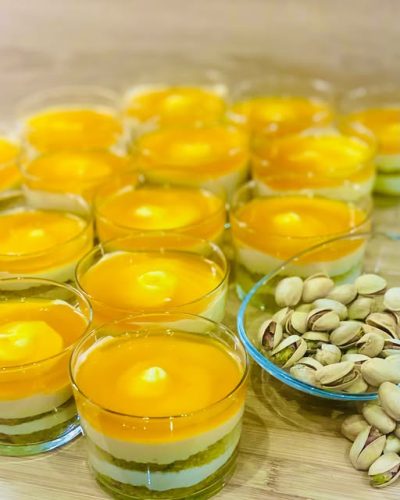 Postres Esponjosos de pistacho con chocolate