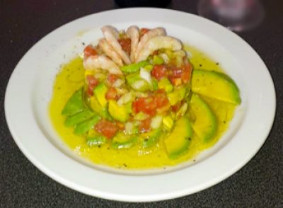 Timbal de Aguacates y Gambas