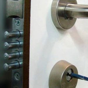 Cerraduras de Seguridad en Estepona Cerrajero