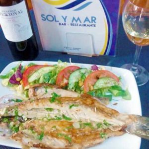 Lubina a la Espalda Bar Restaurante SOL y MAR